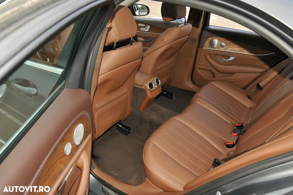 Mercedes-Benz E 350 CDI DPF BlueEFFICIENCY 7G-TRONIC Avantgarde - 11