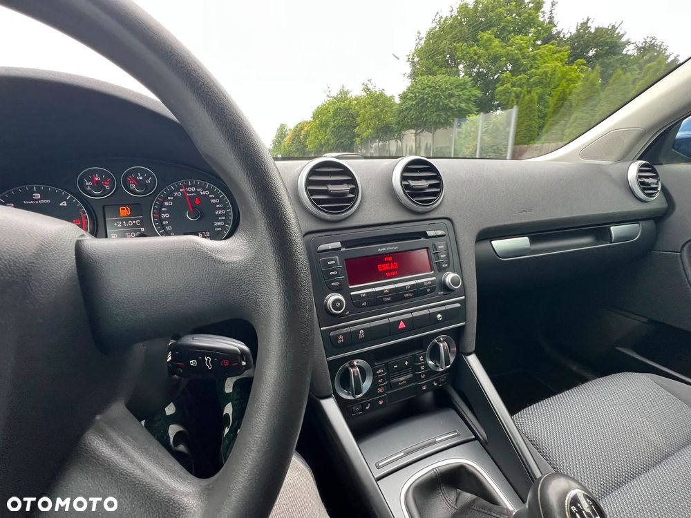 Audi A3 Sportback - 15