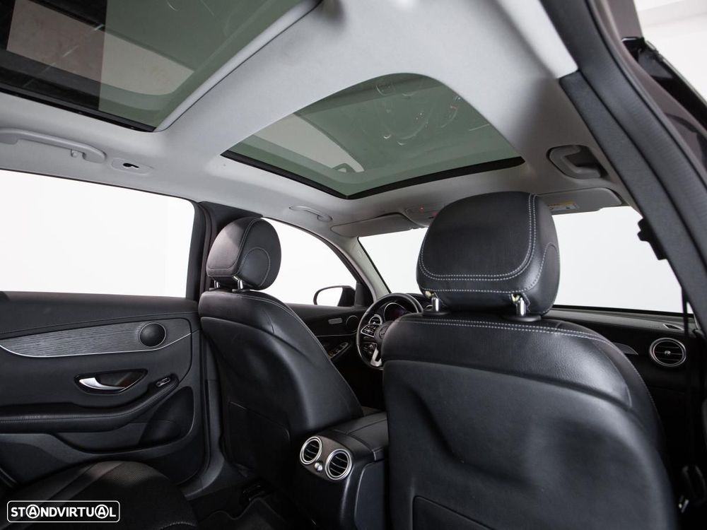 Mercedes-Benz GLC 300 de 4Matic - 12