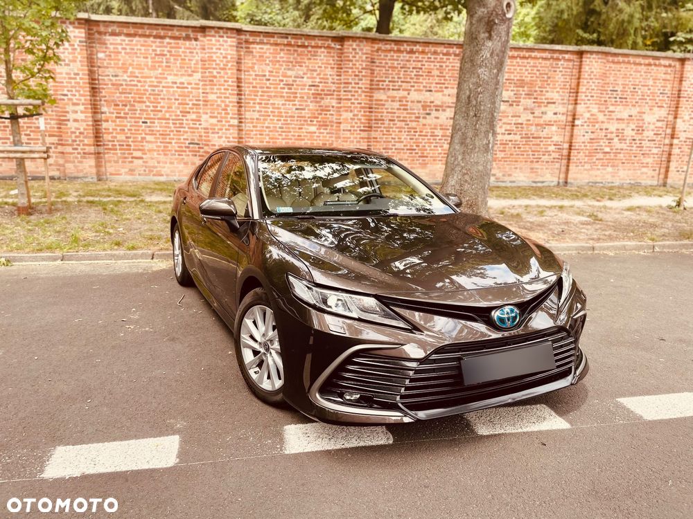 Toyota Camry 2.5 Hybrid Prestige CVT - 2