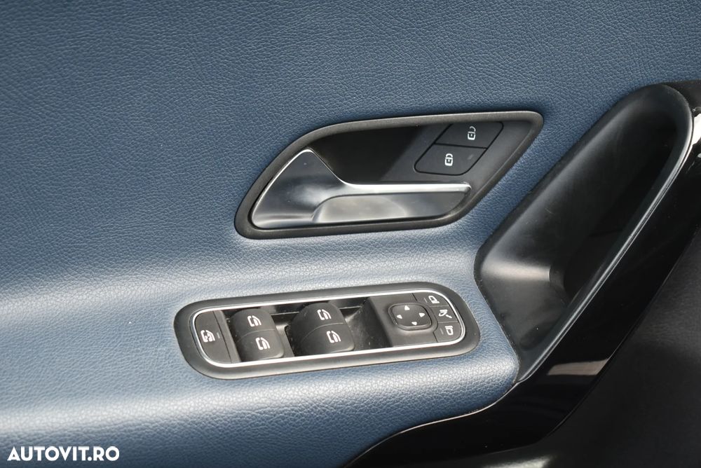 MERCEDES-BENZ A-Class 2020 — imagine 9