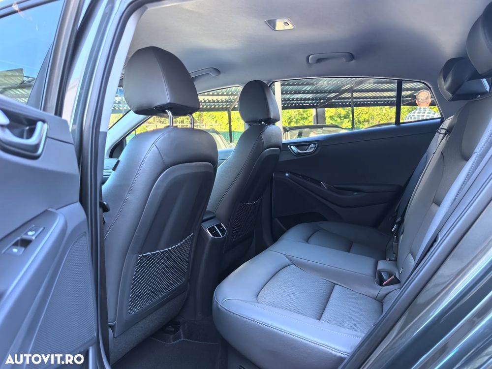 Hyundai IONIQ 1.6 141CP Exclusive - 16
