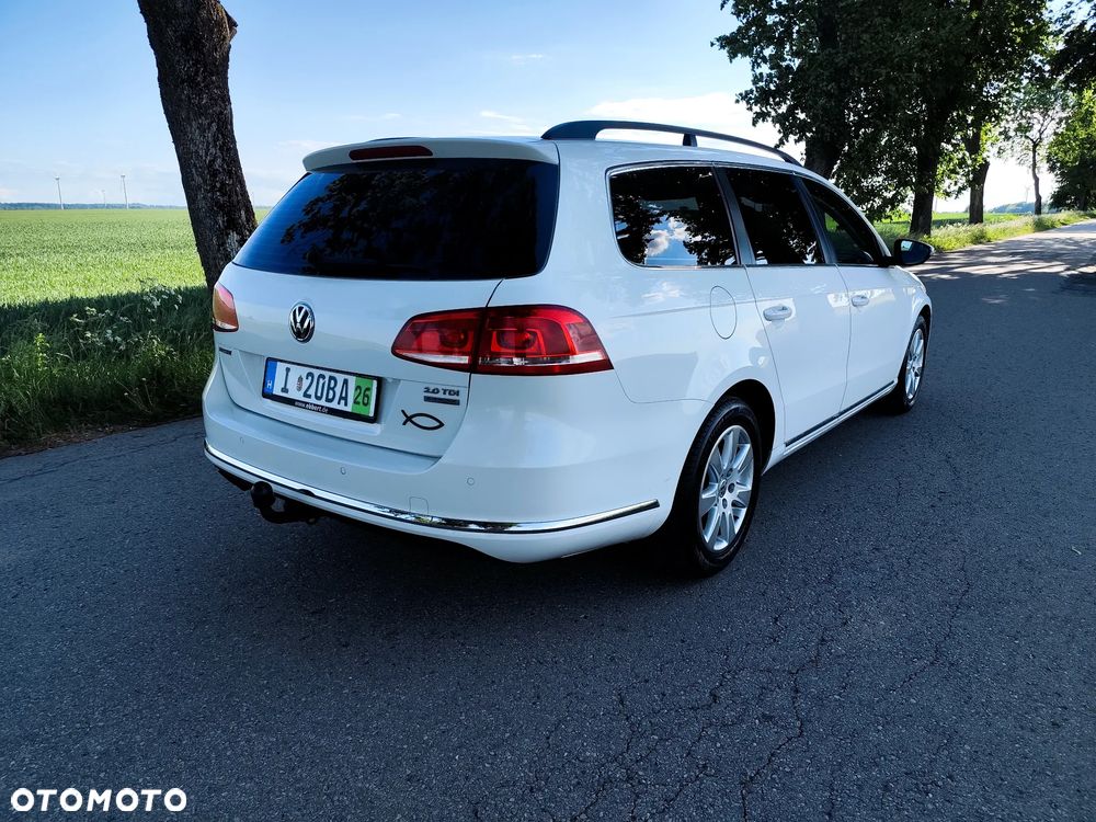 Volkswagen Passat 2.0 TDI DSG BlueMotion Technology Exclusive - 4