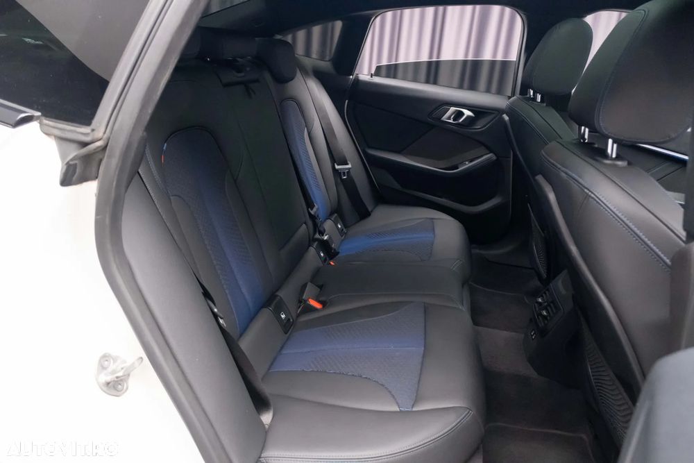 BMW Seria 2 218i Aut. - 36