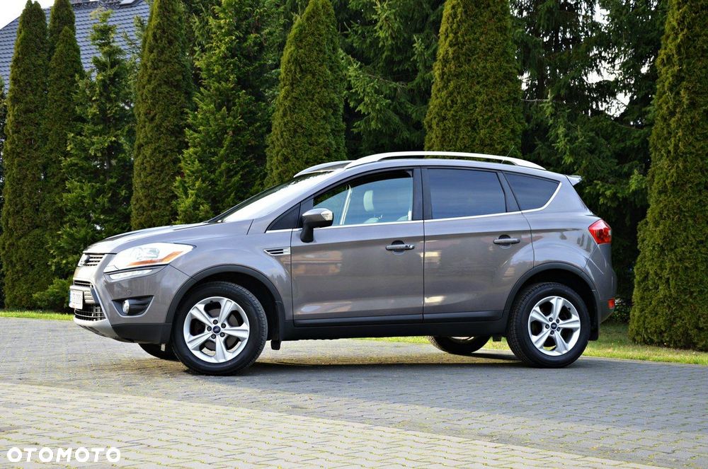 Ford Kuga 2.0 TDCi 2x4 Titanium - 17