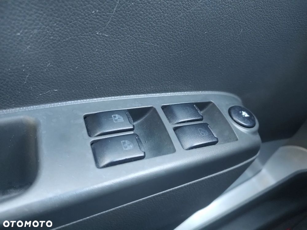 Chevrolet Spark - 30