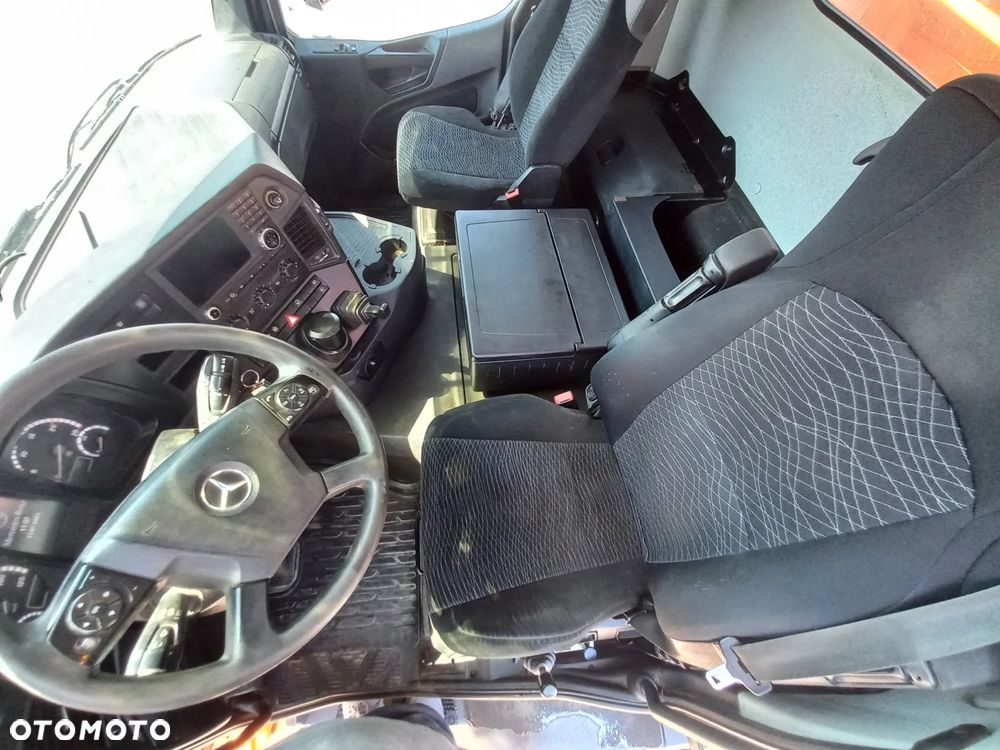 Mercedes-Benz AROCS 3745  8x4 Bortmatic - 11