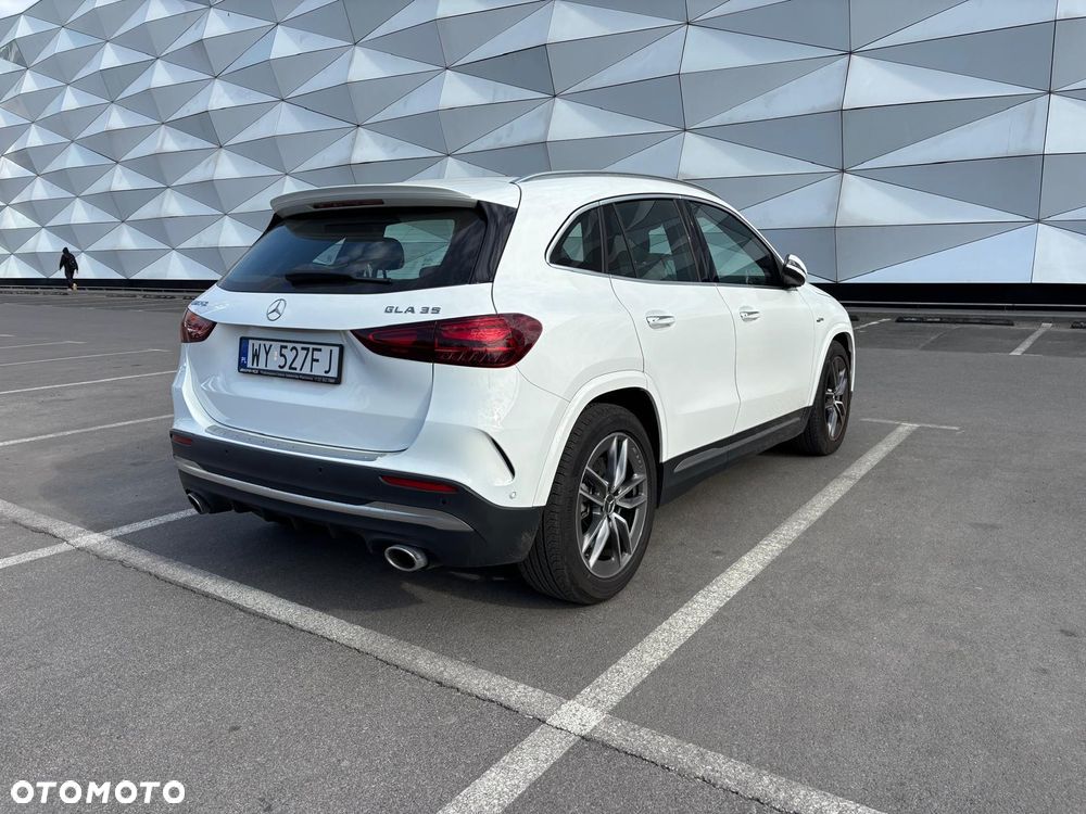 Mercedes-Benz GLA AMG 35 4-Matic - 15