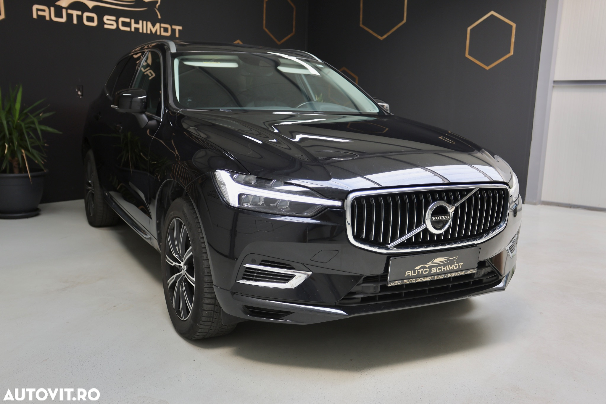 Volvo XC 60 Recharge T6 Twin Engine eAWD Inscription Expression - 3