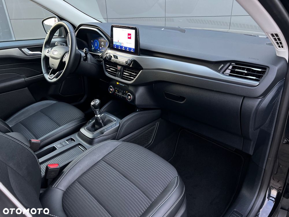 Ford Kuga 2.0 EcoBlue mHEV FWD Titanium - 33