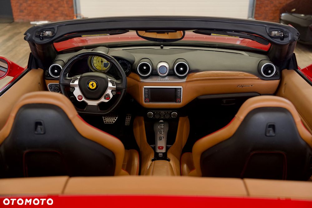 Ferrari California T - 28