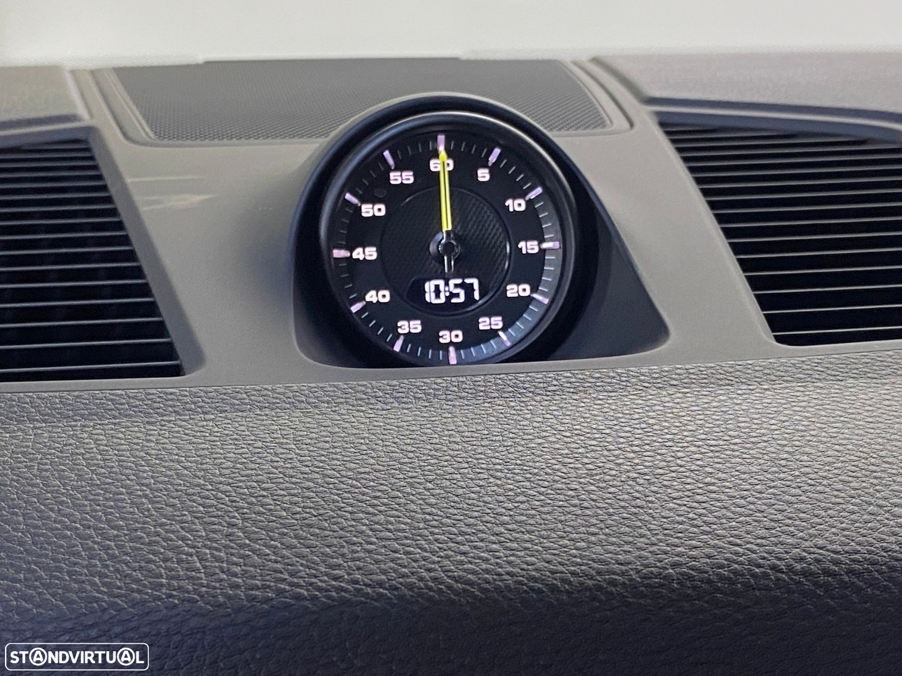 Porsche Cayenne E-Hybrid - 11
