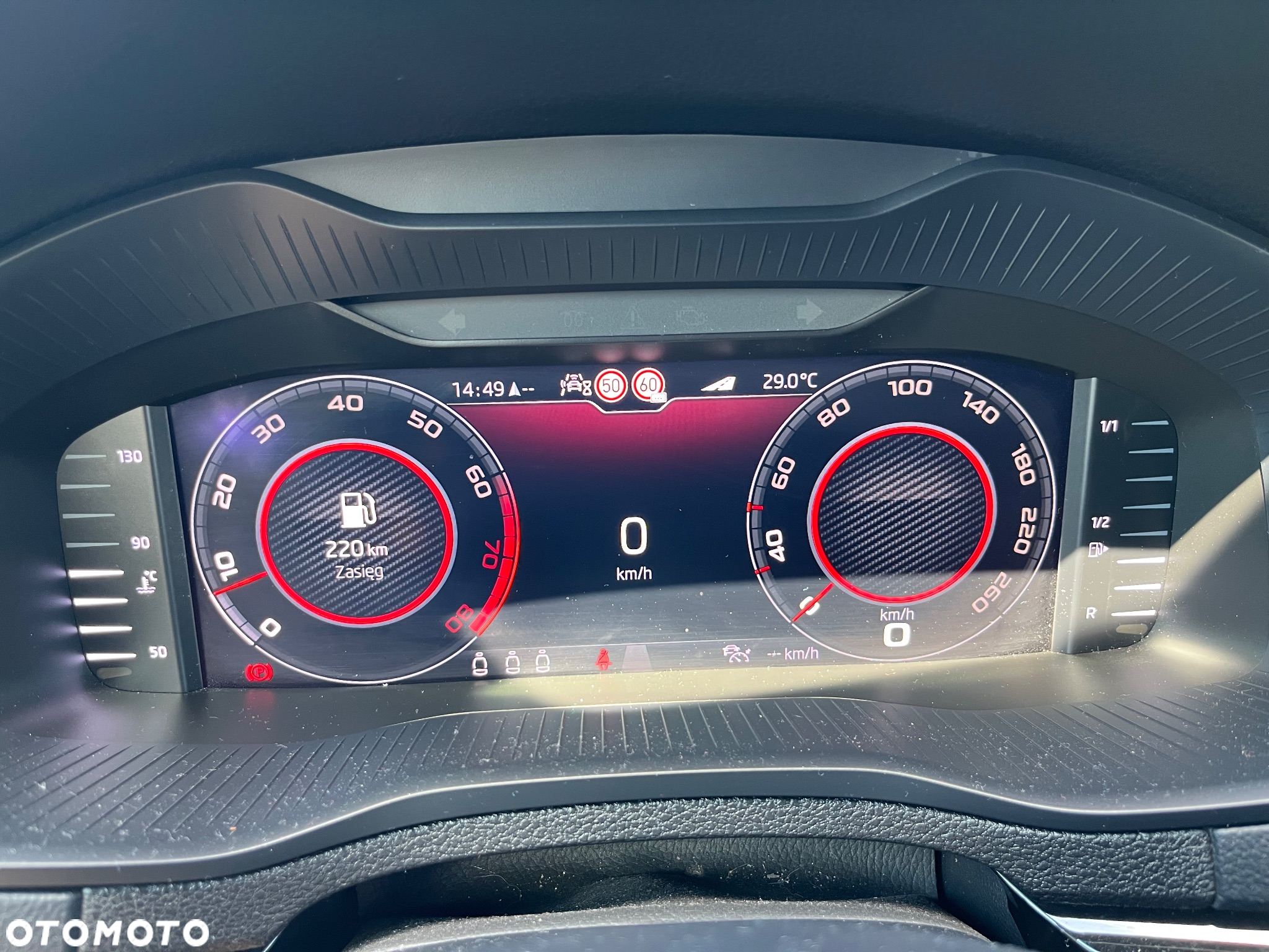 Skoda Karoq 1.5 TSI ACT Sportline - 12