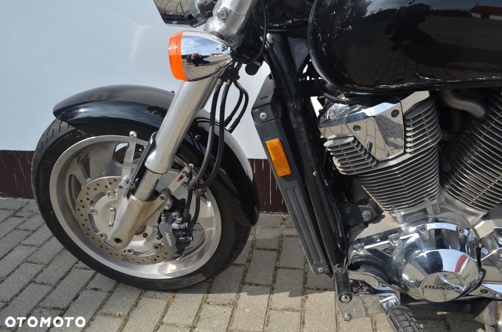 Honda VTX - 11