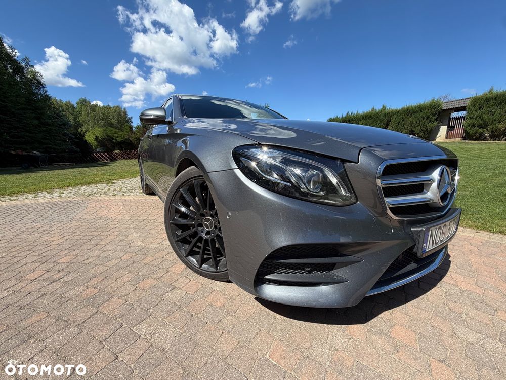Mercedes-Benz Klasa E 220 d 4-Matic 9G-TRONIC - 11