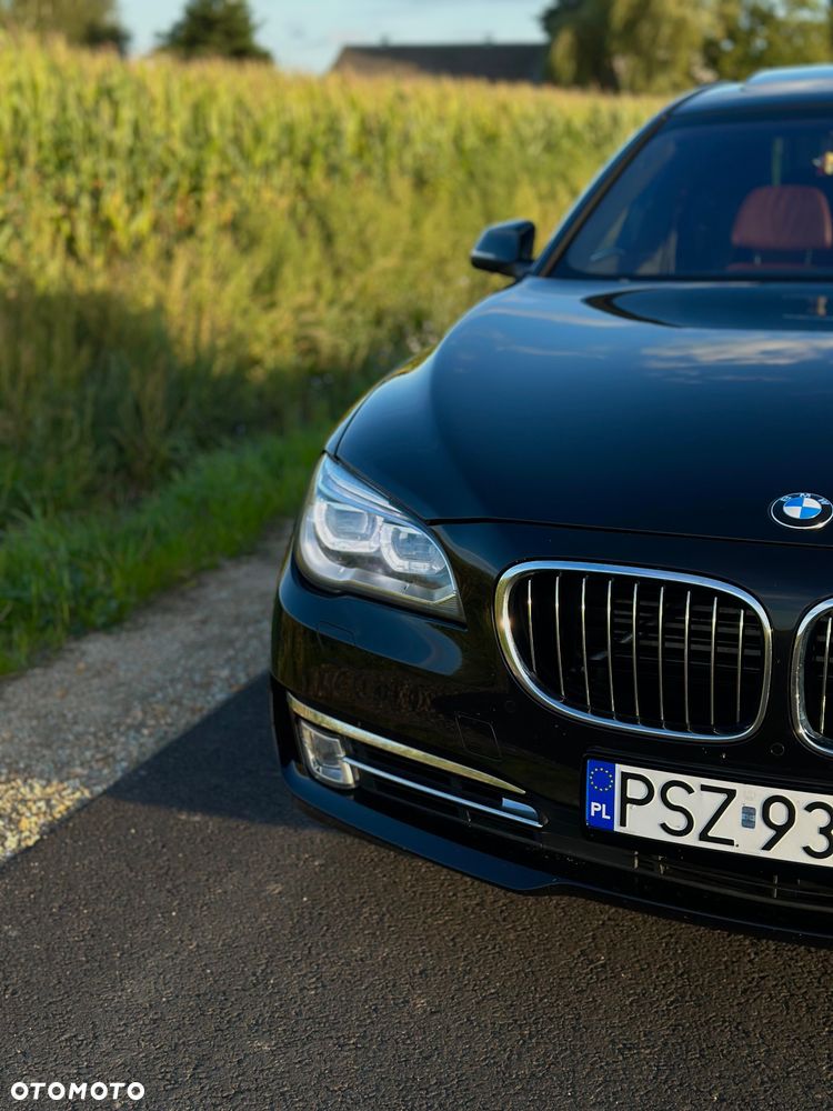 BMW Seria 7 750i xDrive Edition Exclusive - 4