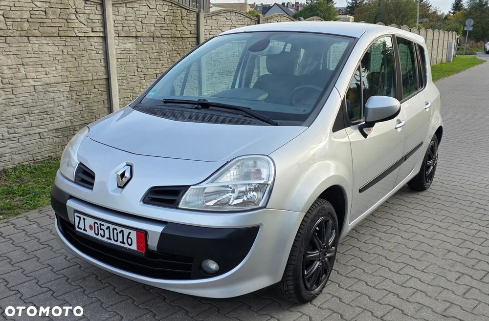 Renault Modus 2010 photo 2