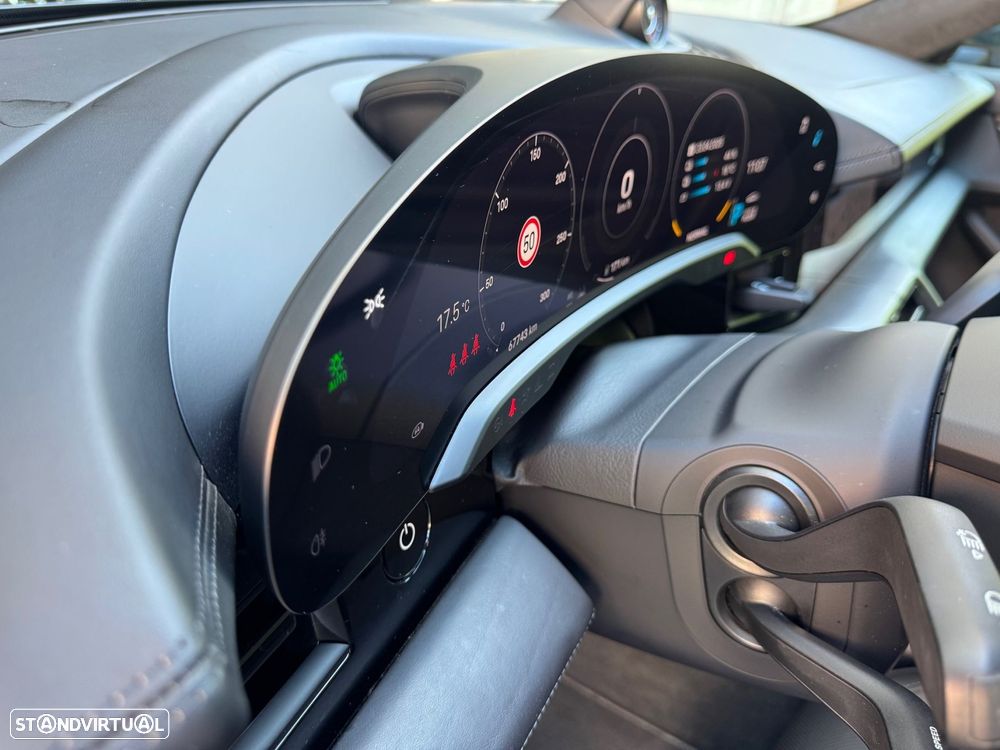 Porsche Taycan Turbo - 17