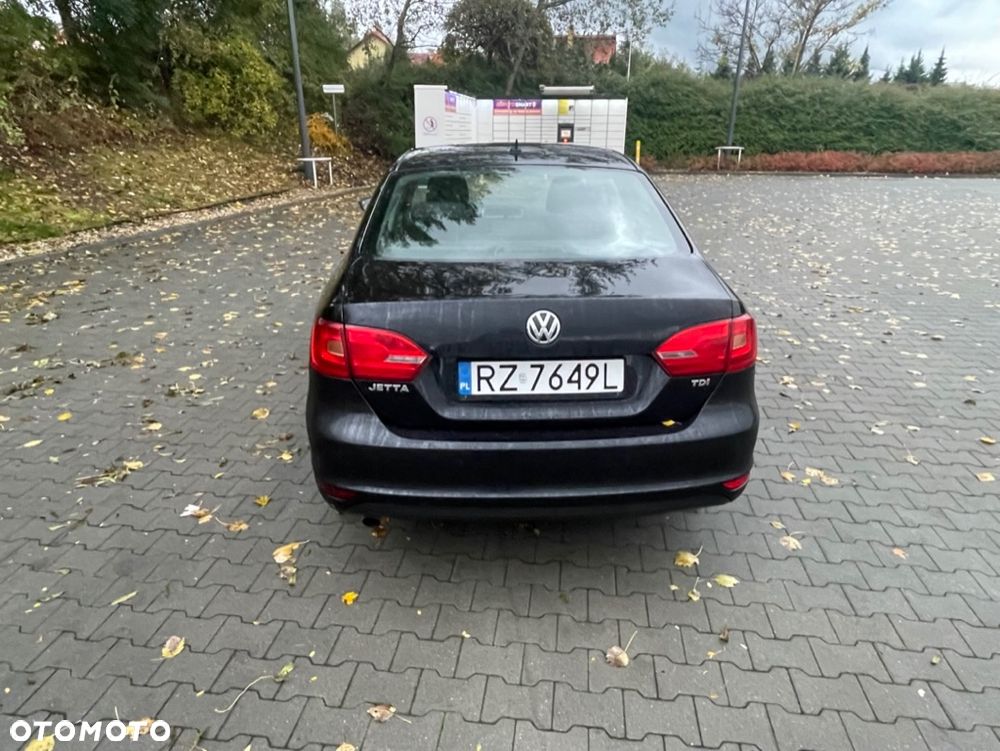 Volkswagen Jetta 1.6 TDI Trendline Optimum - 8