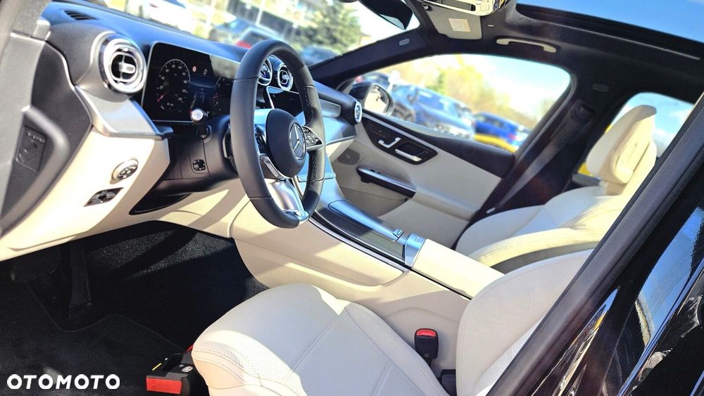 Mercedes-Benz GLC - 9