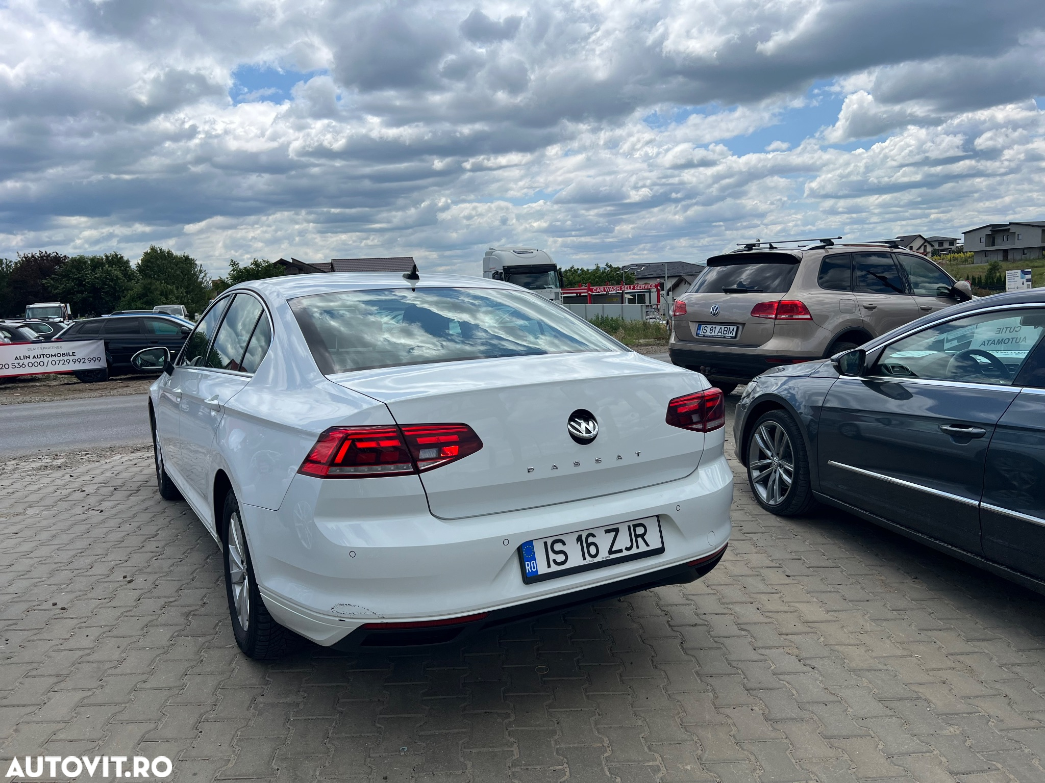 Volkswagen Passat 2.0 TDI Comfortline - 3