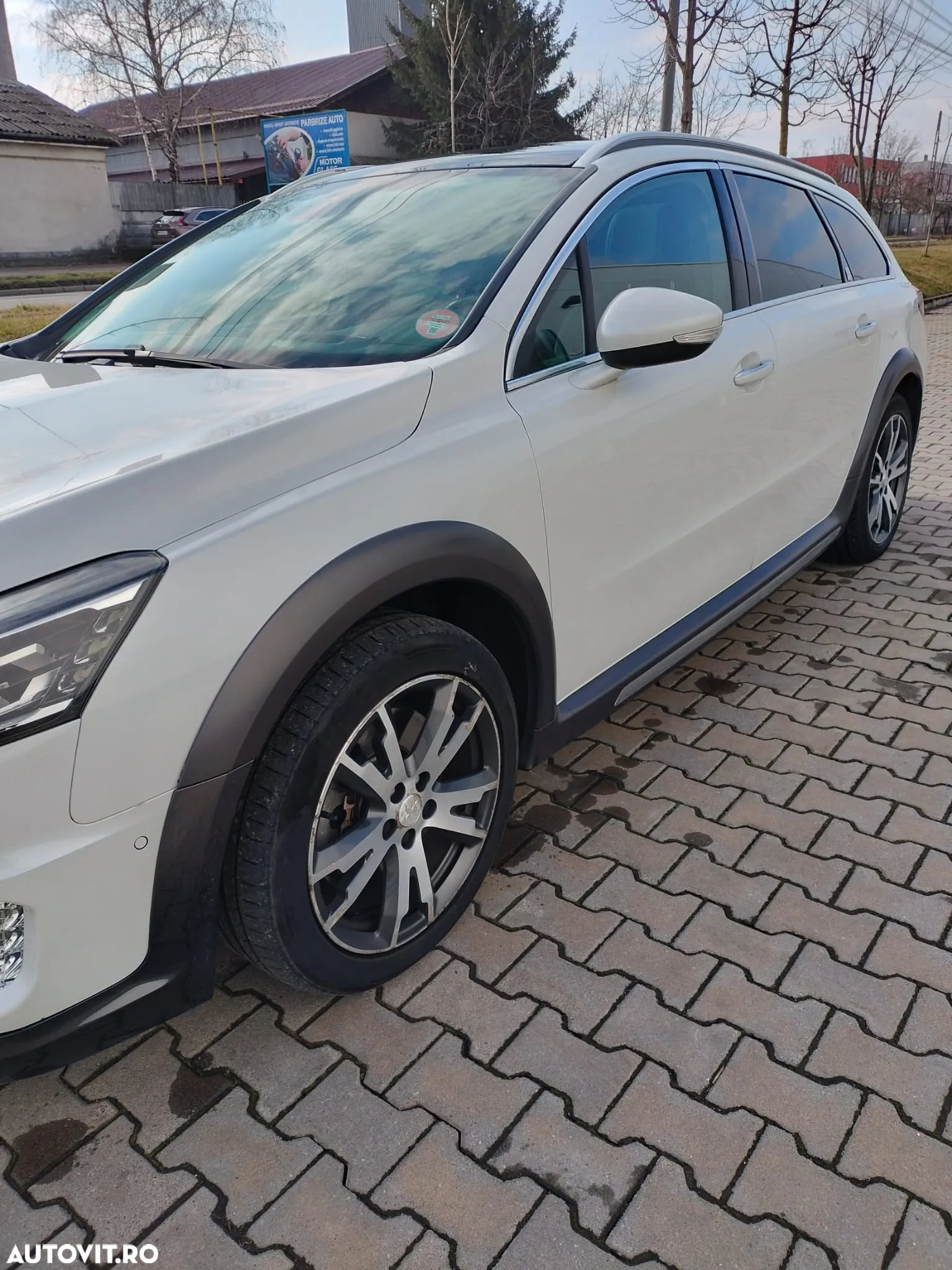 Peugeot 508 RXH Hybrid4 - 2