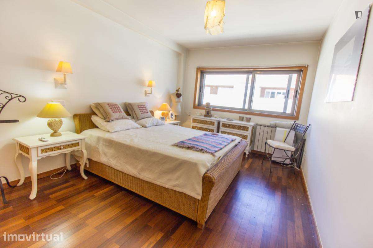 Apartamento com 3 quartos - localizado em Guimaraes - Grande imagem: 4/55