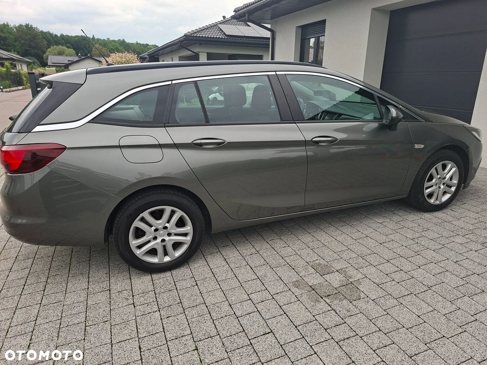 Opel Astra 1.6 CDTI Enjoy - 3