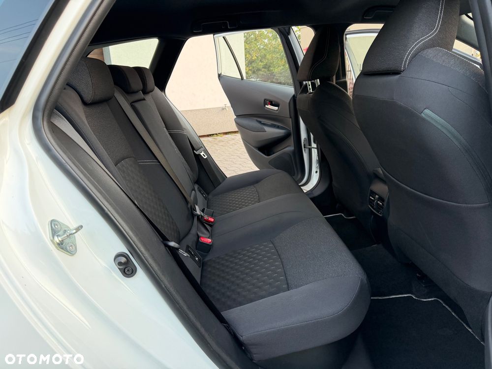 Toyota Corolla - 27