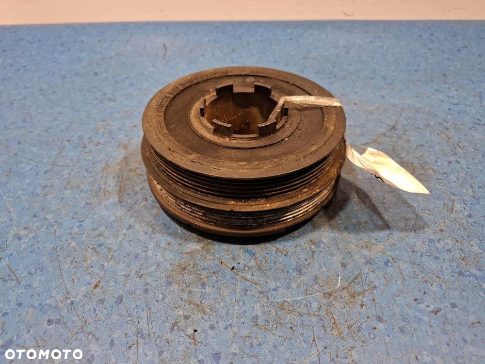 BMW E46 2.0D 320D  KOŁO PASOWE - 9