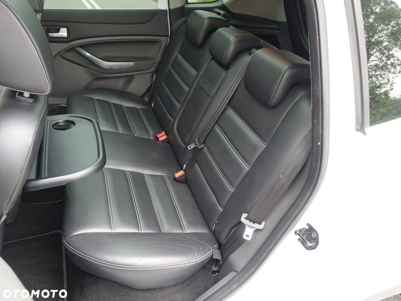 Ford Kuga - 17