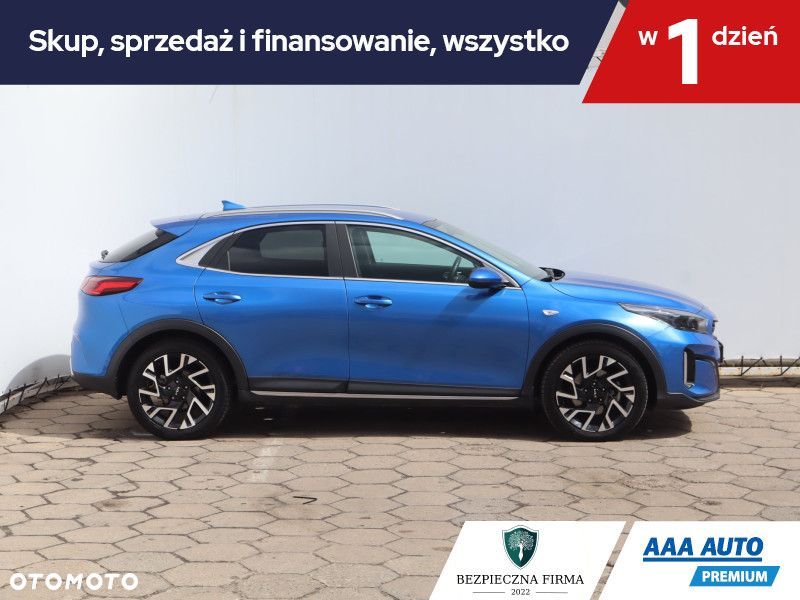 Kia XCeed - 8