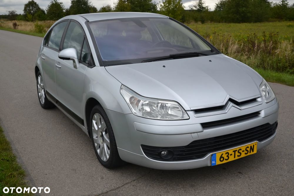Citroën C4 1.6 16V Confort - 9