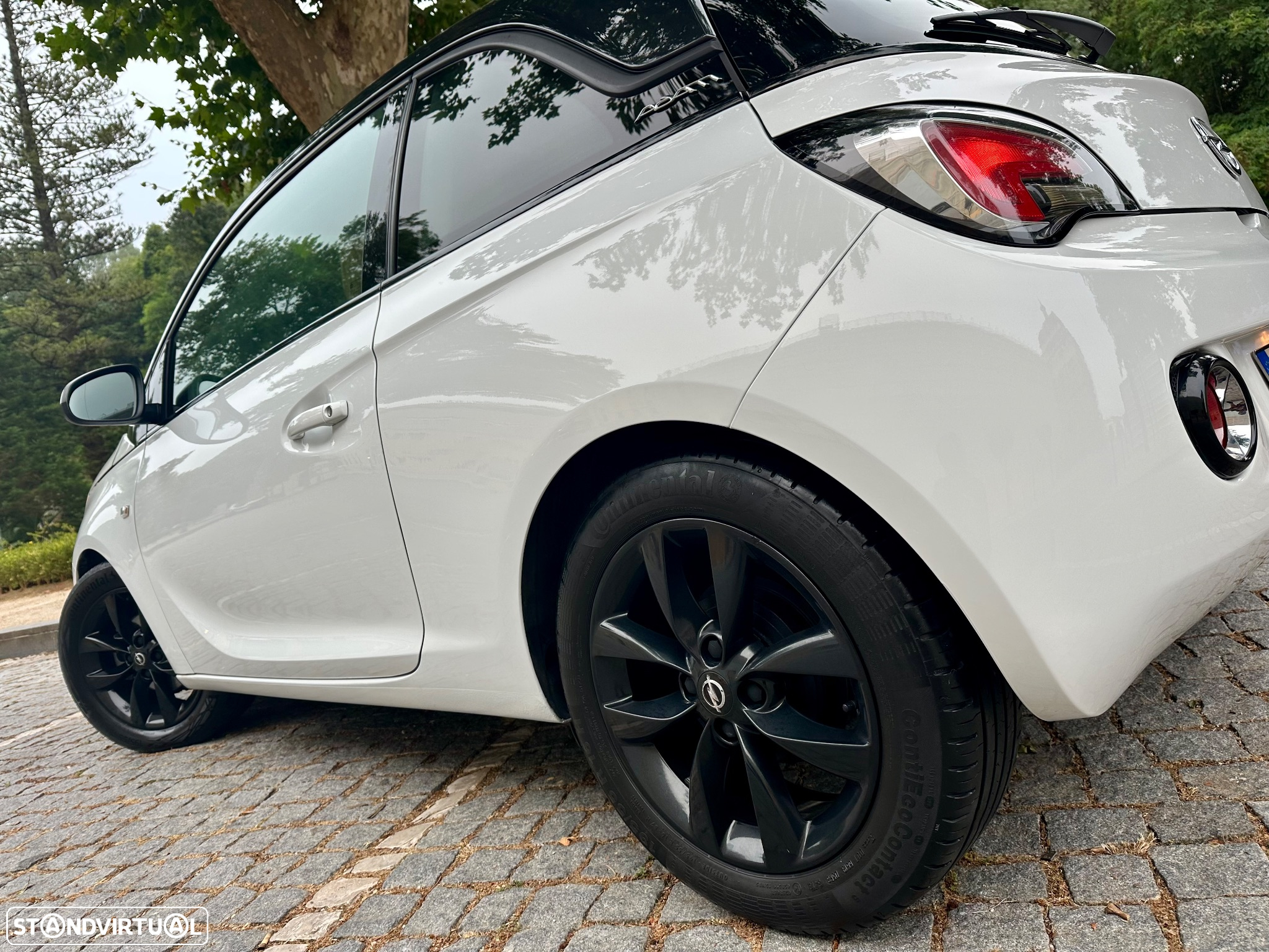 Opel Adam 1.2 Glam - 9
