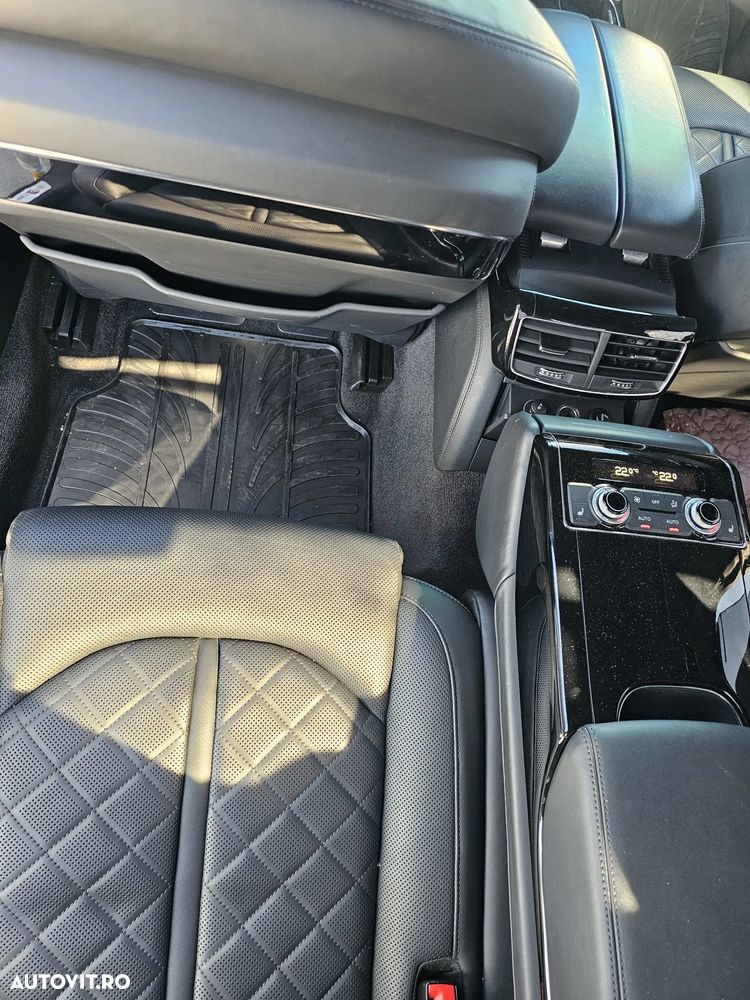 Audi S8 Plus 4.0 TFSI quattro Tiptronic - 15