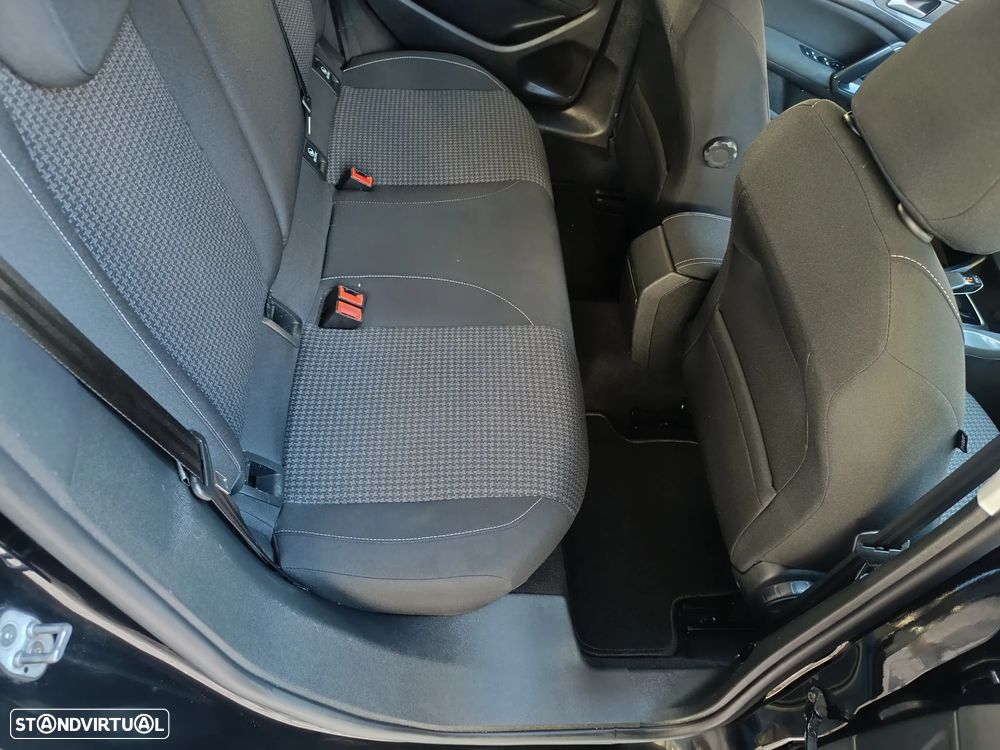 Peugeot 308 PureTech 130 GPF EAT8 Stop & Start Active Pack - 32