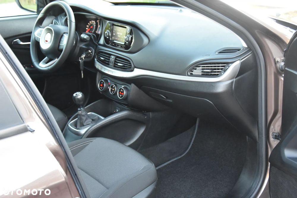 Fiat Tipo 1.4 16V More - 24