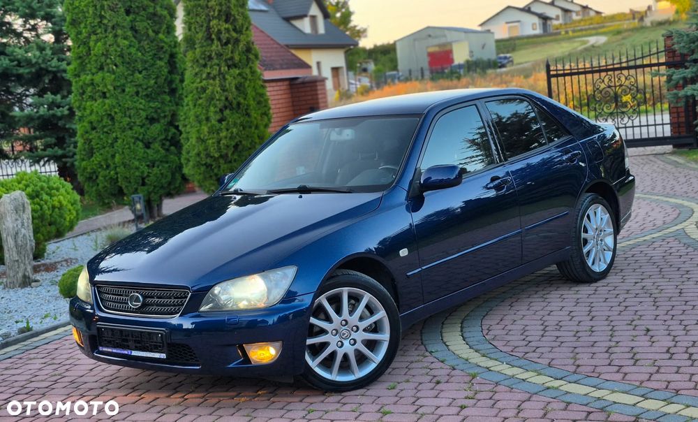 Lexus IS 200 Prestige - 1