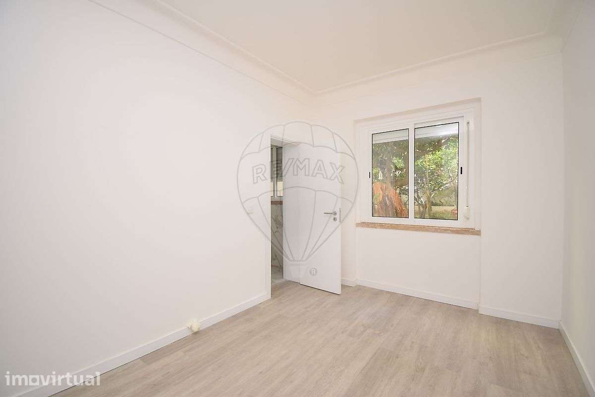 Apartamento T1 para arrendamento - Grande imagem: 2/15