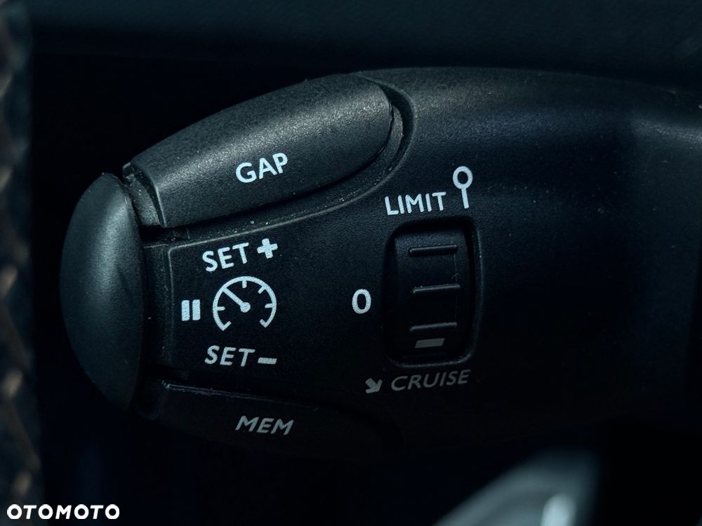 Peugeot 3008 BlueHDi 180 Stop & Start EAT6 GT - 19