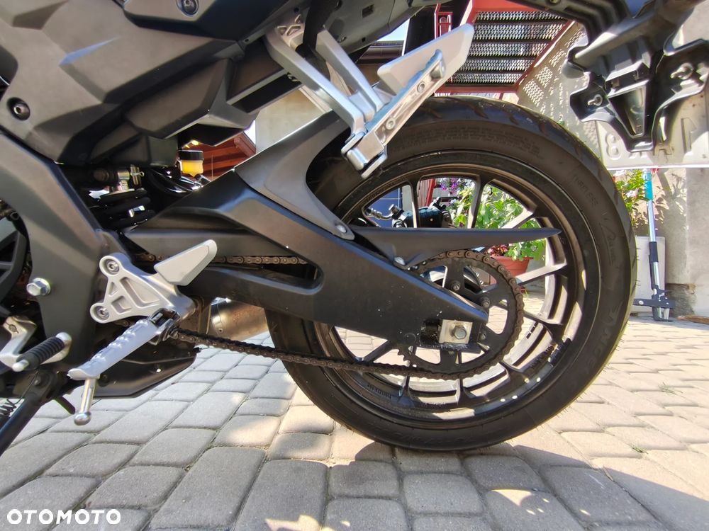 Yamaha MT - 11