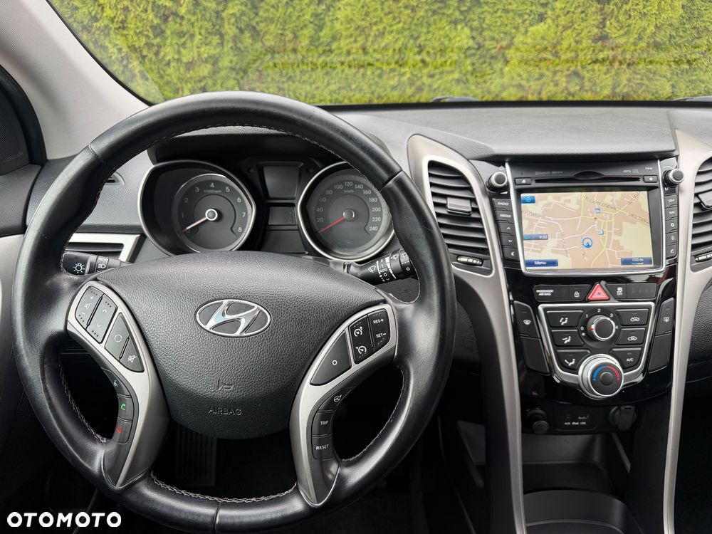 Hyundai i30 1.4 Fifa World Cup Edition - 25