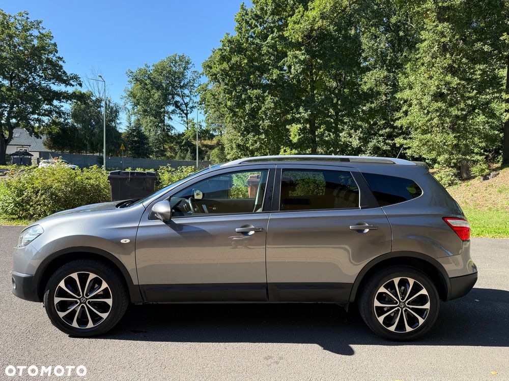 Nissan Qashqai+2 - 2