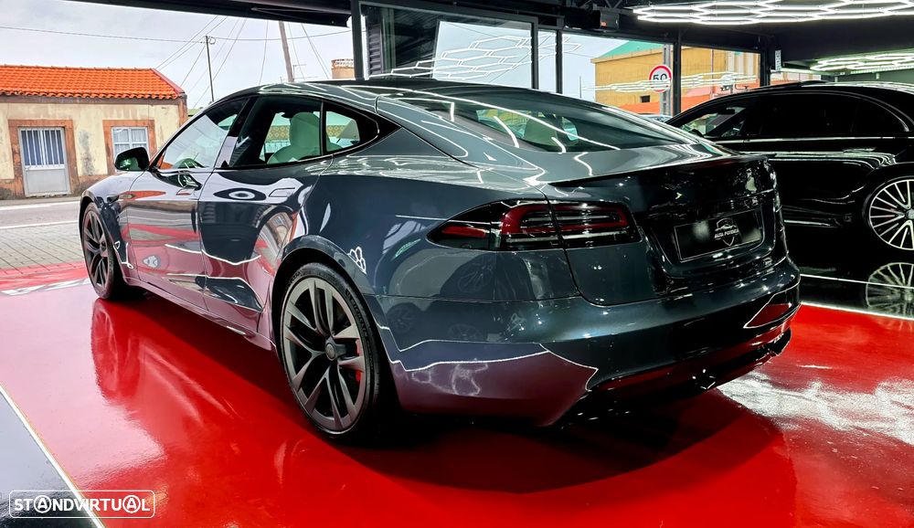 Tesla Model S Plaid AWD - 11