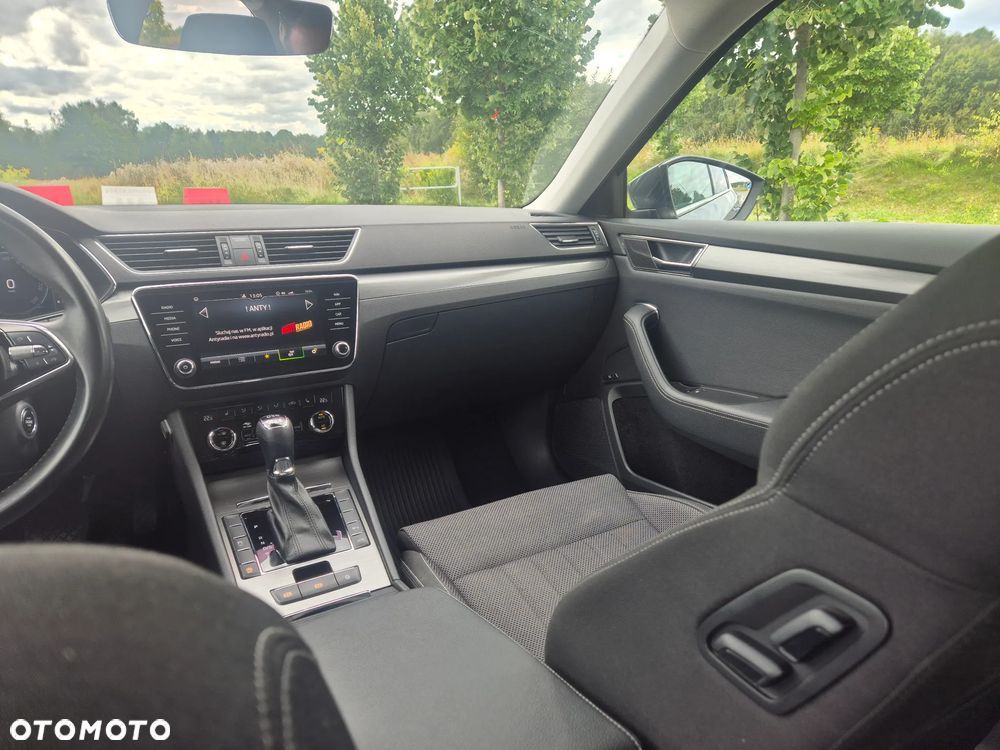 Skoda Superb 2.0 TDI SCR 4x4 Style DSG - 15
