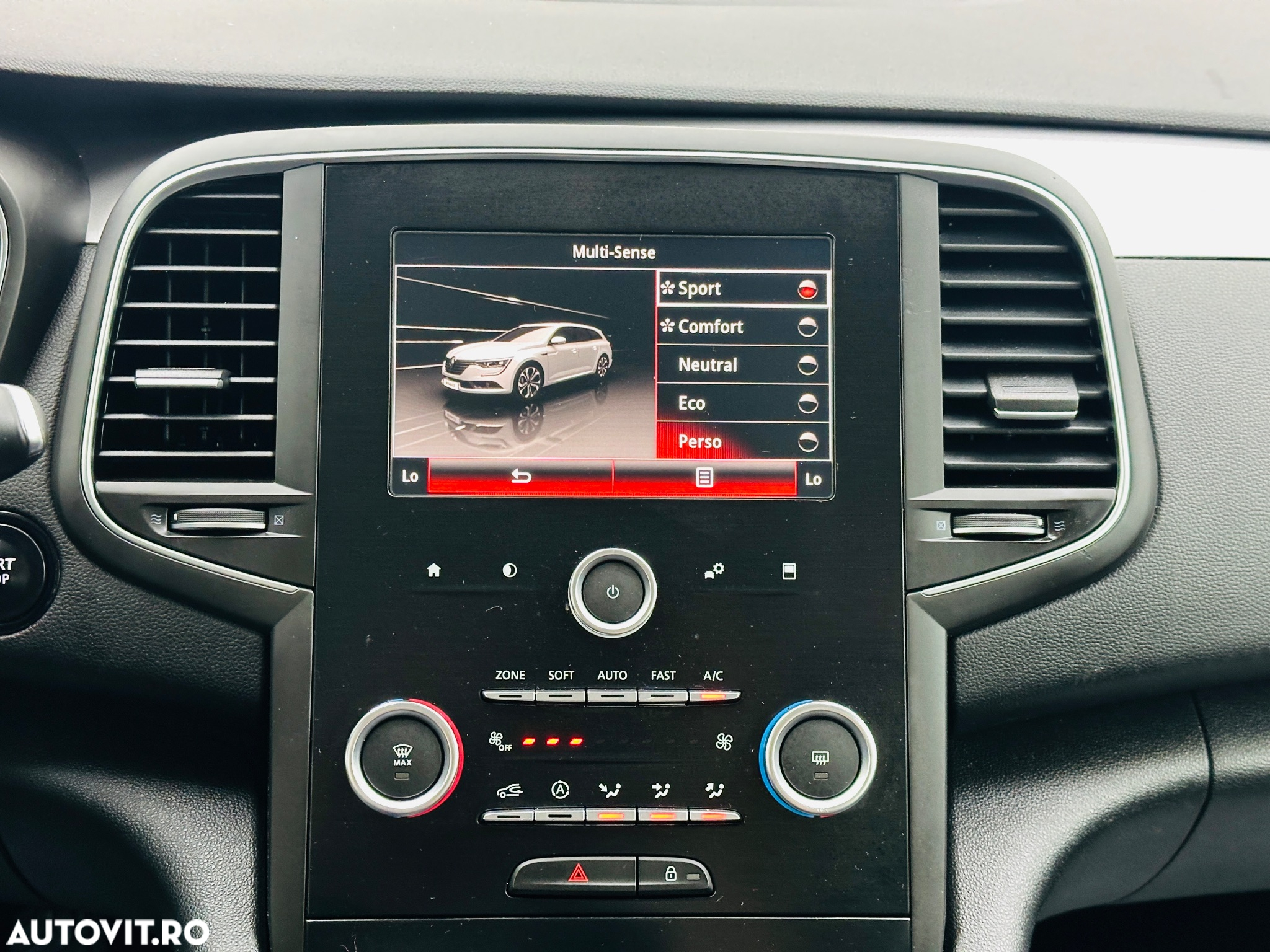 Renault Talisman Grandtour ENERGY dCi 110 LIFE - 37