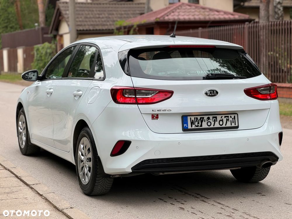 Kia Ceed 1.4 L - 8