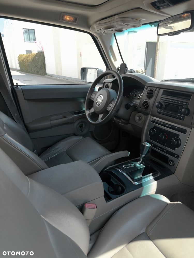 Jeep Commander - 15