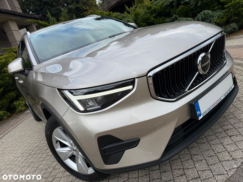 Volvo XC 40 B3 B DKG Plus Bright - 24