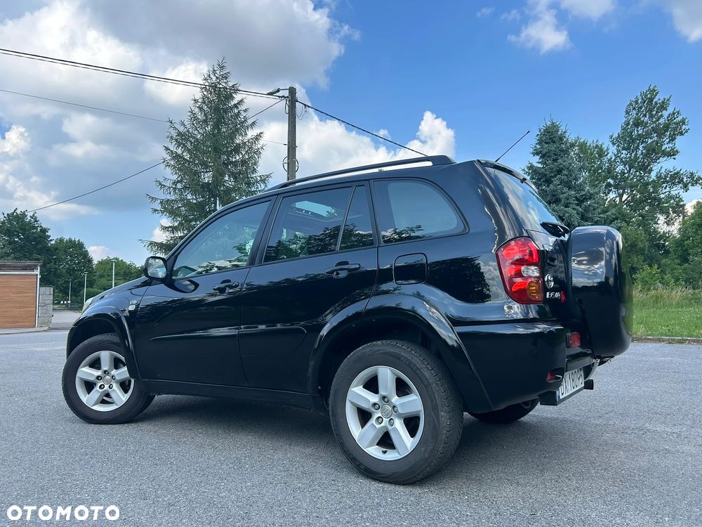 Toyota RAV4 2.0 D-4D 4x4 - 6